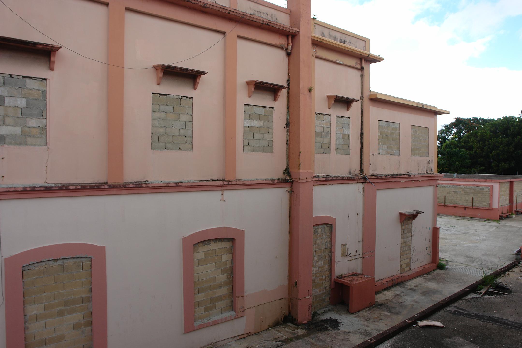 Colegio La Milagrosa - San Juan (Río Piedras) - 2011 00051